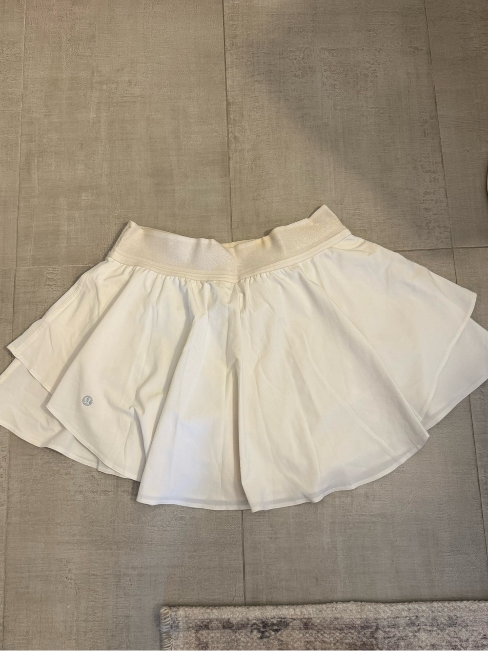lululemon athletica White Layered Flowy Tennis Skirt - Picture 2 of 3
